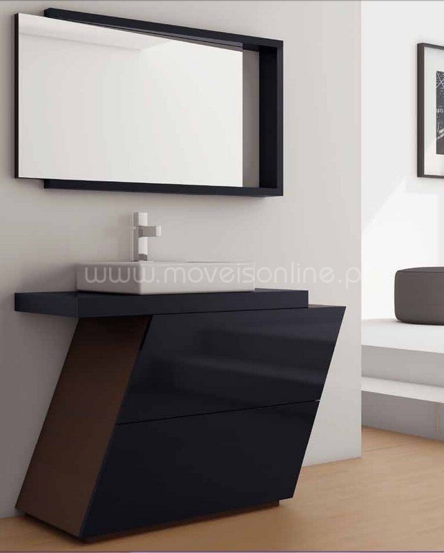O móvel casa de banho Zifio é sinónimo de elegância, com o seu design moderno e as suas linhas limpas. A perfeita combinação entre funcionalidade e beleza!