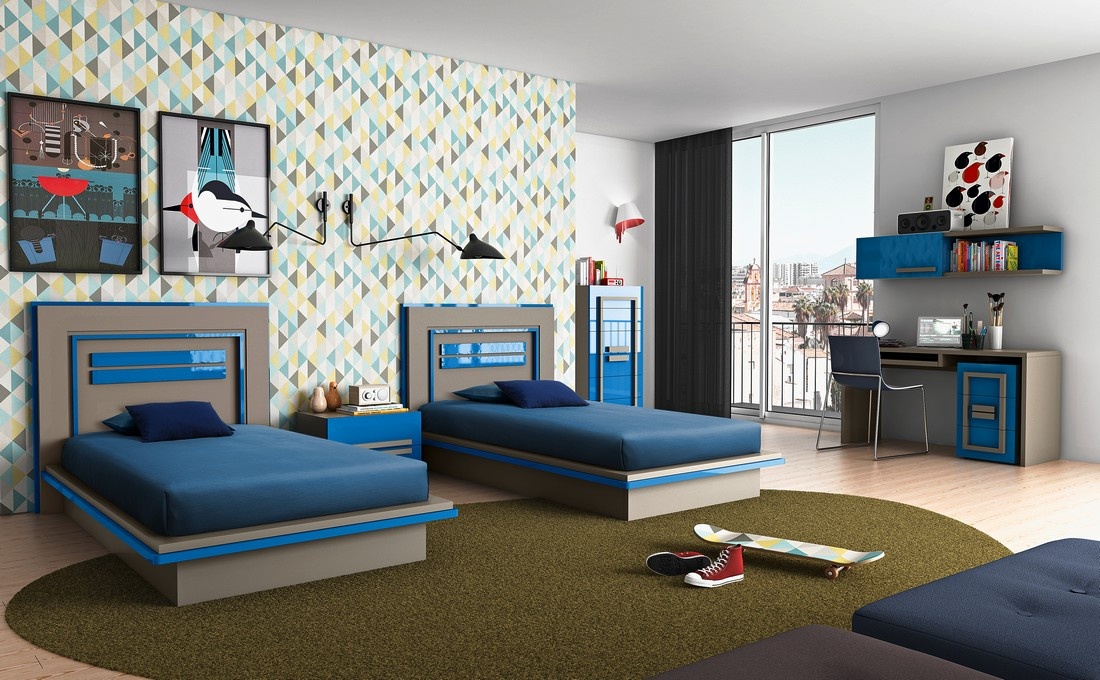 A cama, o escritório e os armários integram-se para criar um lugar ideal para estudar, descansar e divertir-se. O quarto Century Juvenil é o seu espaço para começar a sonhar!
