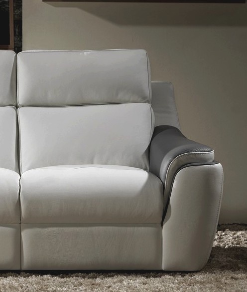 Confira nosso sofá 2 lugares Seven o conforto de sentar-se e relaxar na melhor qualidade.