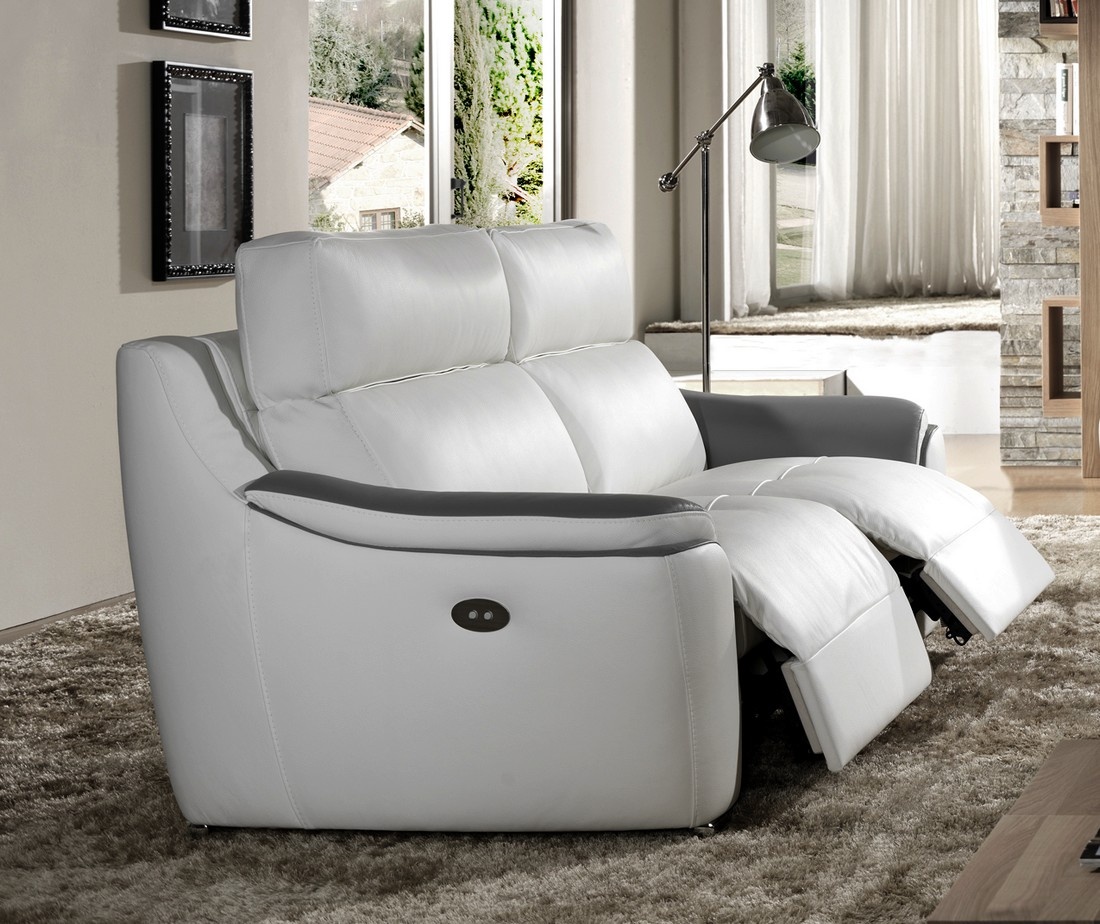 Relaxe na sua nova sofá Seven Relax, com dois lugares para o máximo de conforto!