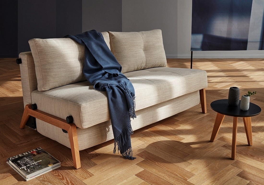 Um sonho para todos os que querem ter o melhor do conforto sofá cama Cubed Wood! Um sofa que alia a versatilidade e o estilo de forma inigualável.