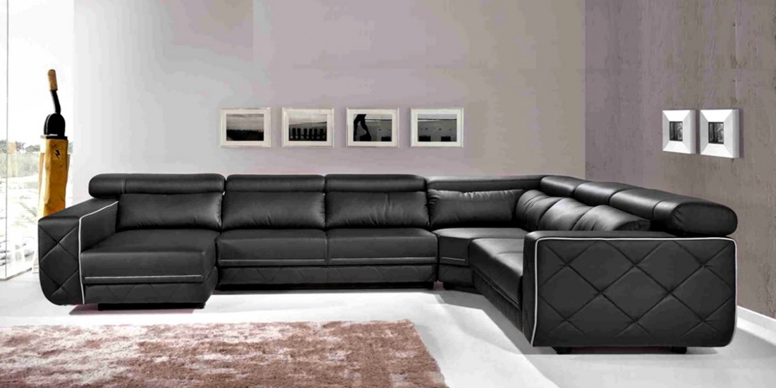 O sofá de canto Bari é a escolha ideal para quem procura um design moderno com aconchego e conforto. Garante a perfeita harmonia entre o estilo e a funcionalidade.