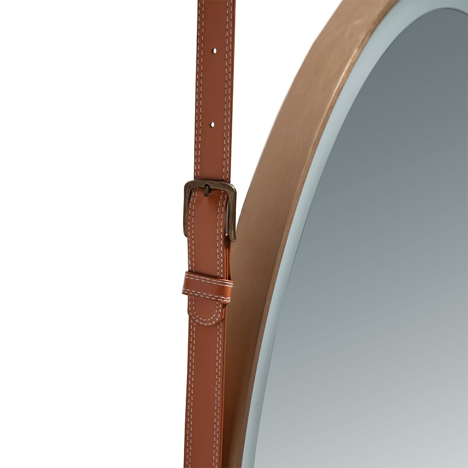 O espelho redondo Atrani é o companheiro perfeito para adicionar elegância e charme a qualquer divisão. Seu design único e moderno faz com que se destaque no ambiente, refletindo sua personalidade!