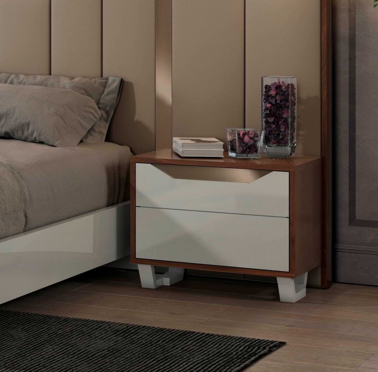 Dormir em estilo! A cama de casal Luca Simple é a combinação perfeita entre conforto e estilo.