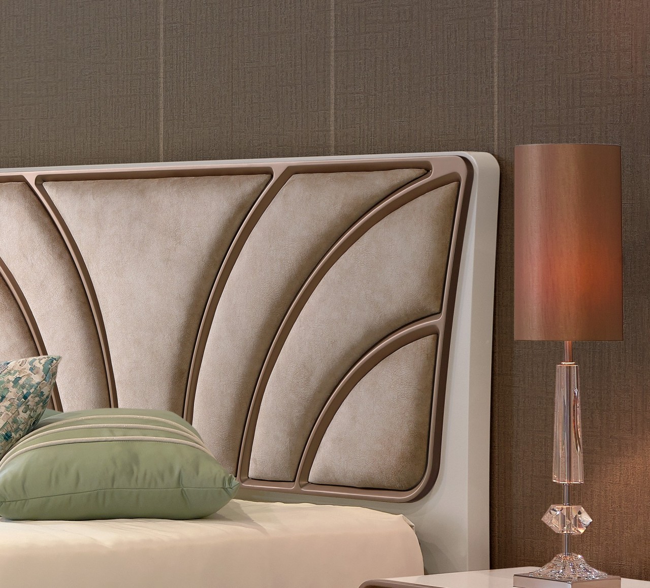 O descanso perfeito que merece. A cama de casal Musa New é a escolha ideal para a sua noite de sonho.
