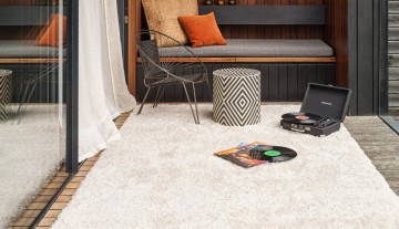 Um tapete Ritchie para aquecer o seu lar! Combine beleza e charme com o estilo e a qualidade deste tapete.