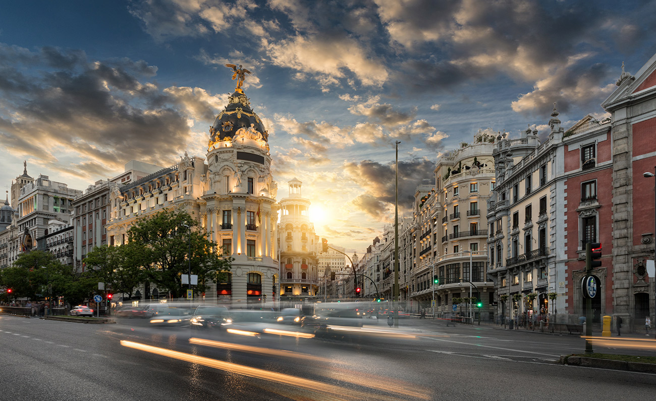 Pintura de edifícios Metropolis Madrid