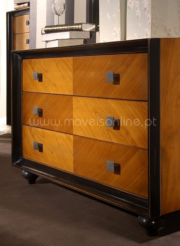 Comoda com Moldura Velvet