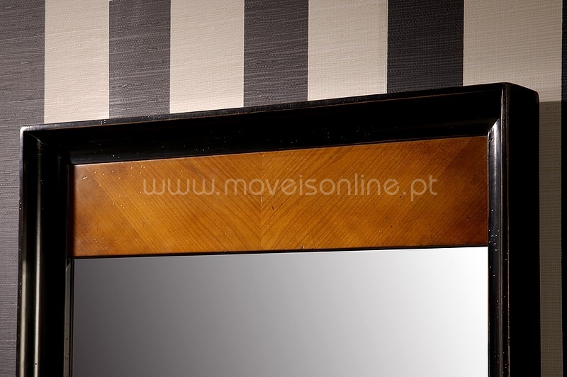 Comoda com Moldura Velvet