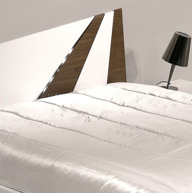 Cama Amorvita com LED