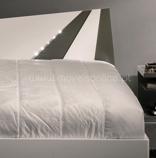 Cama Amorvita com LED