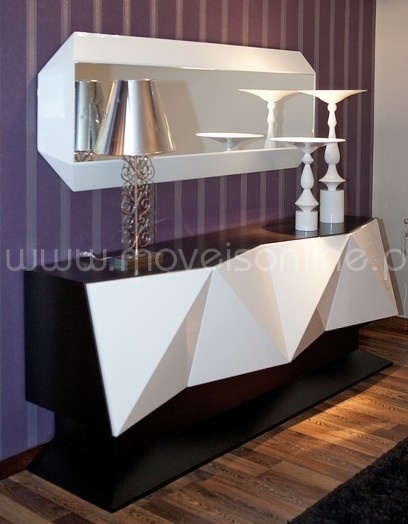 Aparador com Espelho Diamante