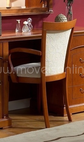A Anna oferece o mobiliário de escritório perfeito para criar o seu espaço de trabalho com estilo e conforto.