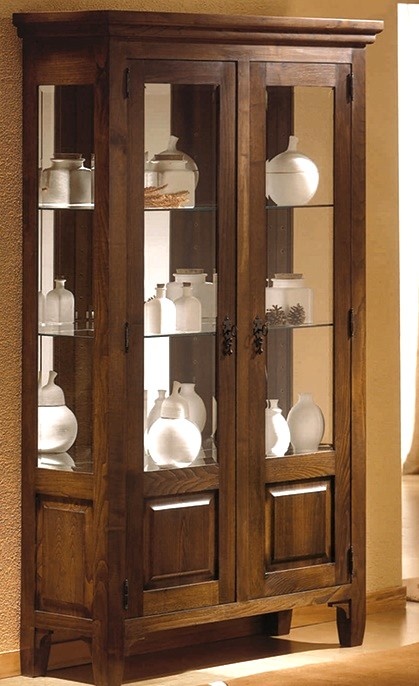 A vitrine 2 portas Linha 17 é a escolha ideal para quem procura uma peça moderna e prática para o seu espaço. Um design elegante que se destaca e um acabamento de alta qualidade completa este móvel ún