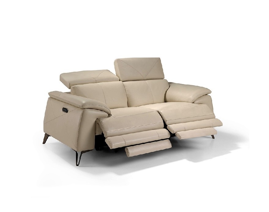 Aproveite o conforto e relaxe-se com o sofá relax 2 lugares Mua!