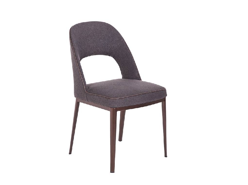Sinta a energia de uma nova experiência com essa cadeira lila moderna e cheia de estilo!