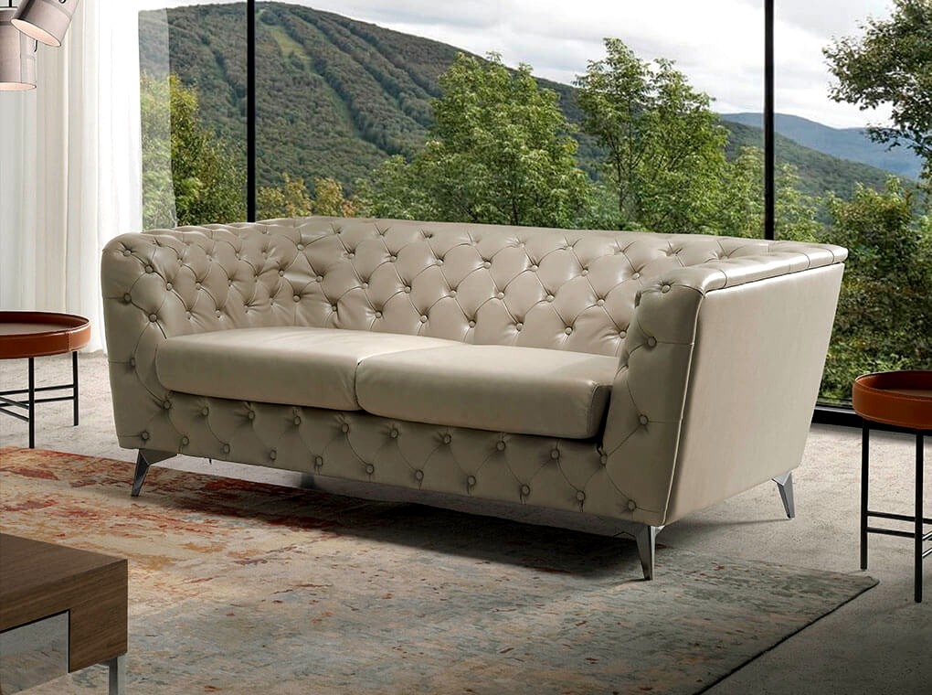 Um sofá 2 lugares com estilo e conforto. Desfrute de momentos de relaxamento ao máximo no sofá Amper.