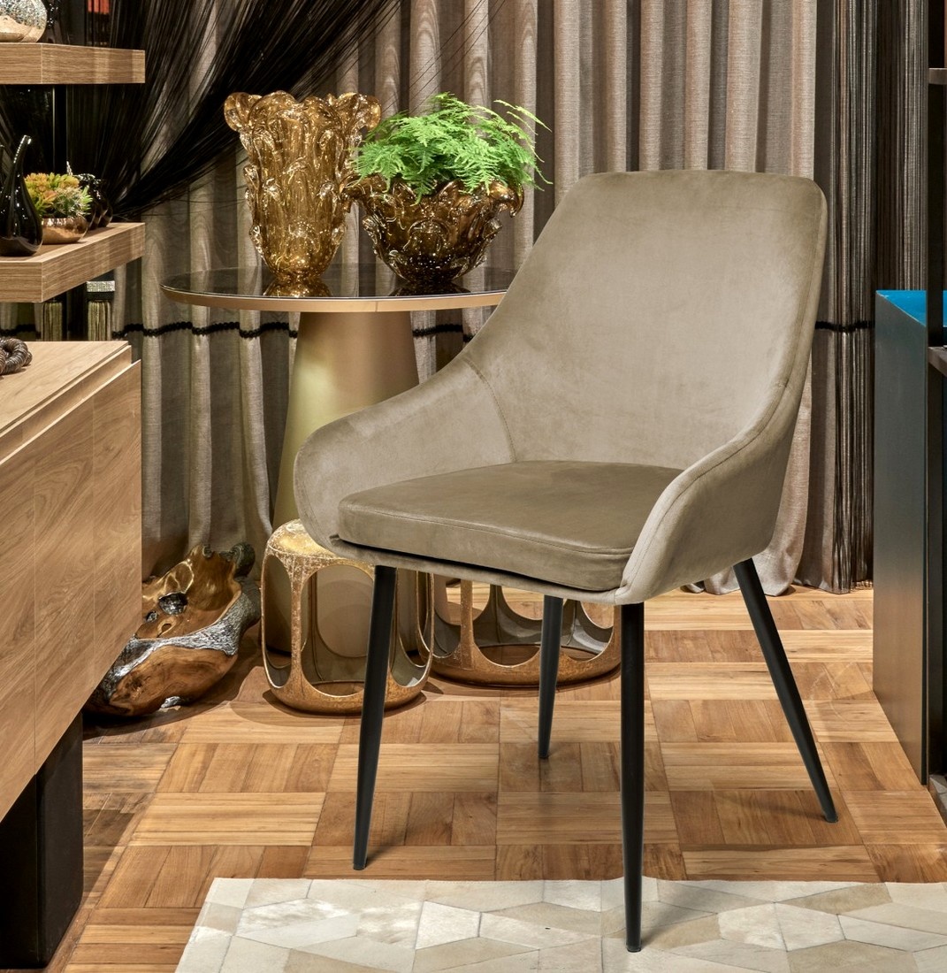 Desenvolvida para o conforto e beleza, a cadeira Vichy é a escolha ideal para qualquer espaço.