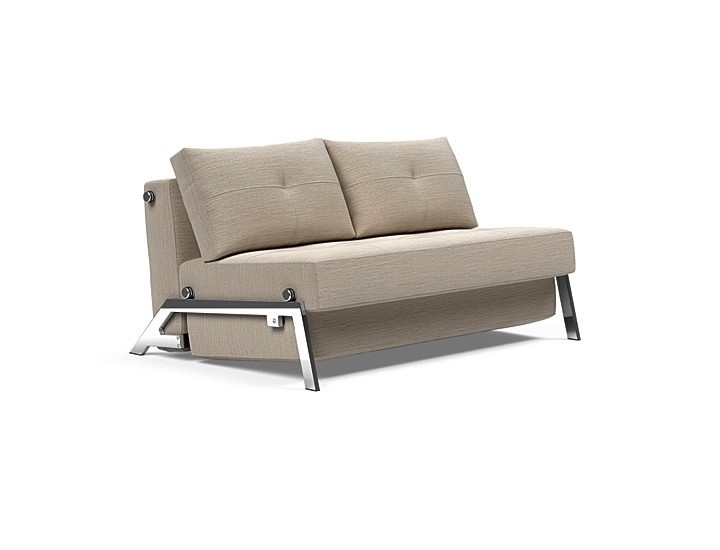 O sofá cama Cubed é a escolha perfeita para quem procura utilidade e conforto. Combinando design moderno com funcionalidade, este sofá cama proporciona-lhe tudo o que precisa para relaxar.