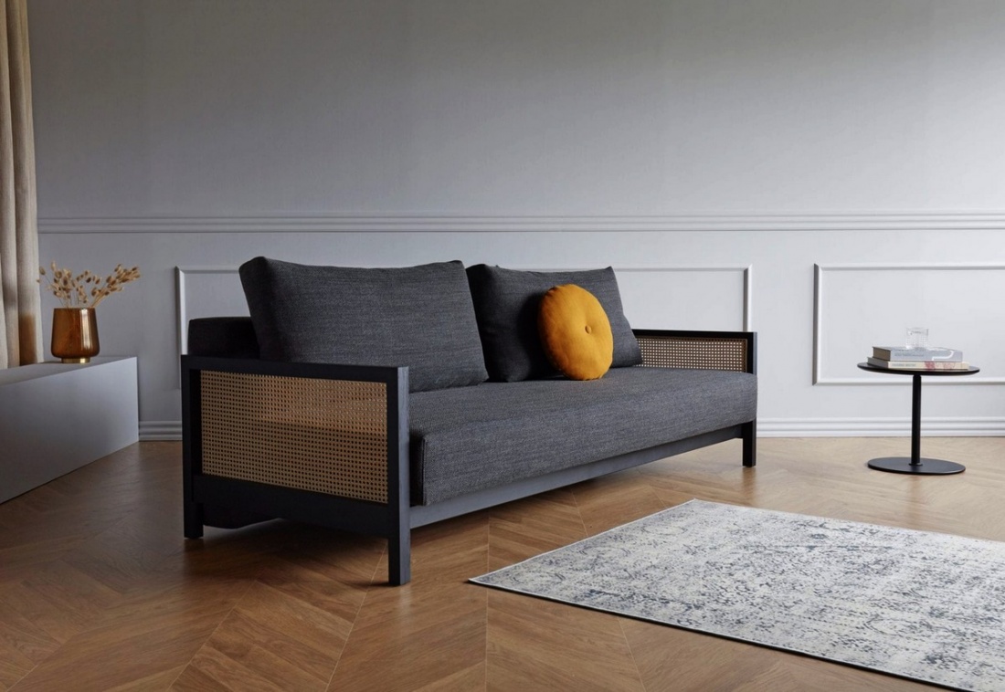 Durma com mais conforto e utilidade. O sofá cama Narvi é a melhor escolha para quem precisa de um espaço diferenciado e moderno!