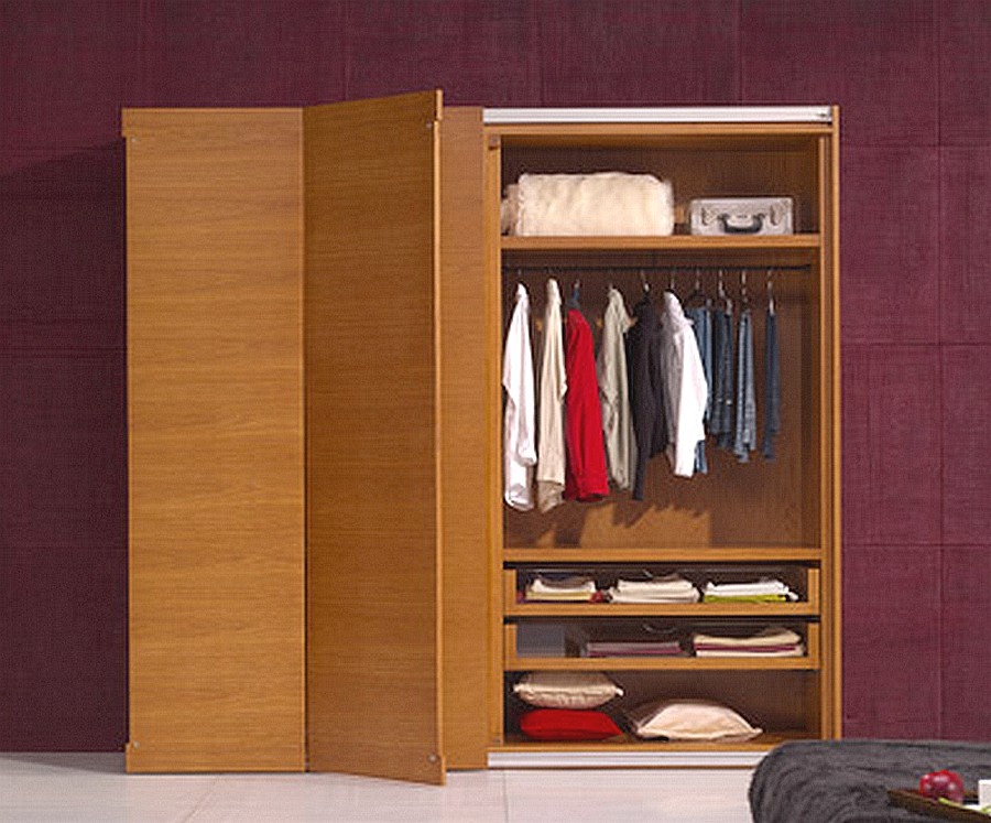 O roupeiro Una é ideal para quem busca organização e modernidade. Com design exclusivo e diferentes opções de acabamento, este roupeiro vai dar um toque único ao seu quarto.