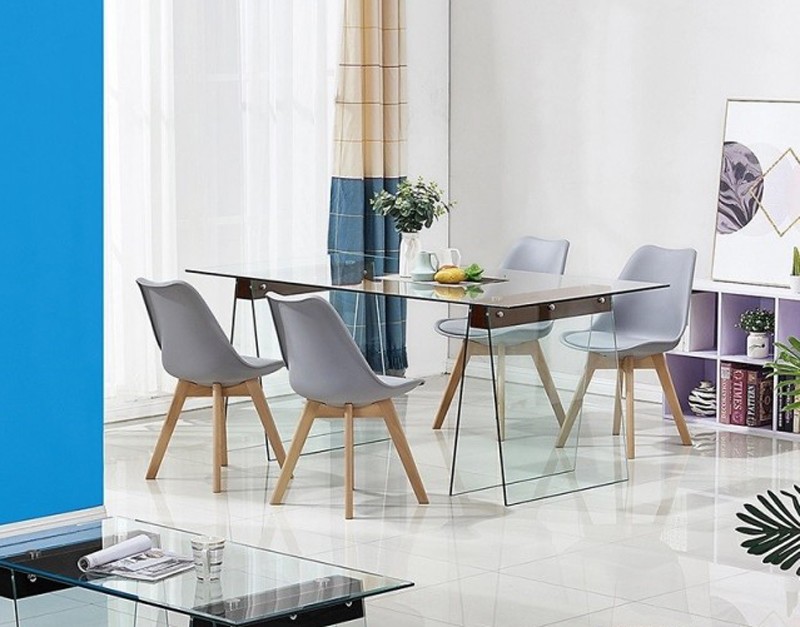 A mesa de vidro Selene é elegante e moderna, trazendo sofisticação e charme para o seu espaço. Uma peça única que completa qualquer decoração!