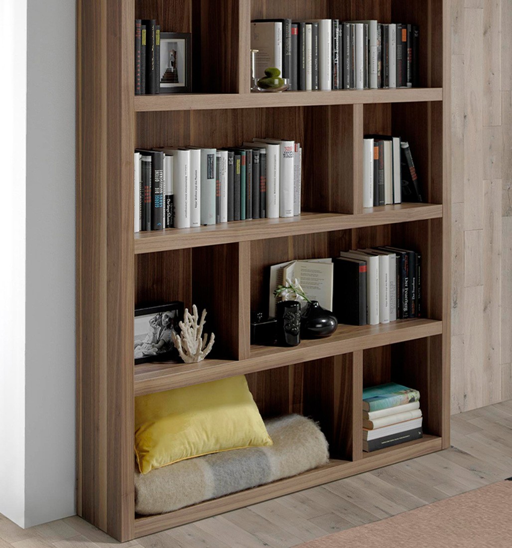 Organizar o seu espaço com estilo! A estante Milano é a escolha perfeita para adicionar charme à sua casa.