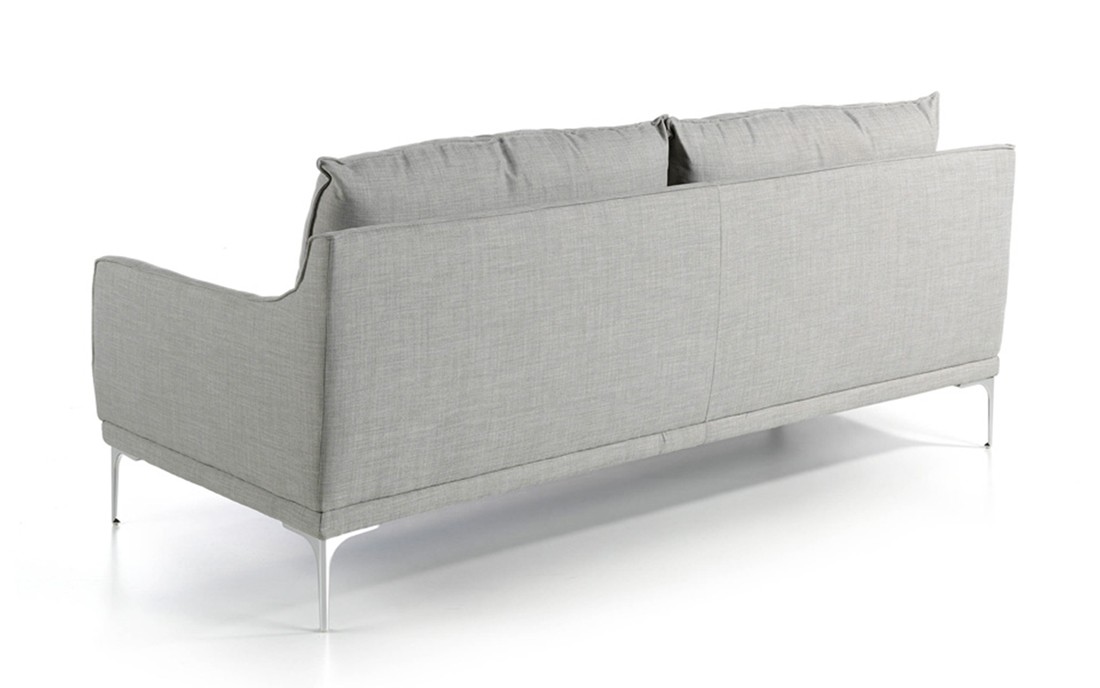 O sofá Marbella conforto e estilo para pessoas.