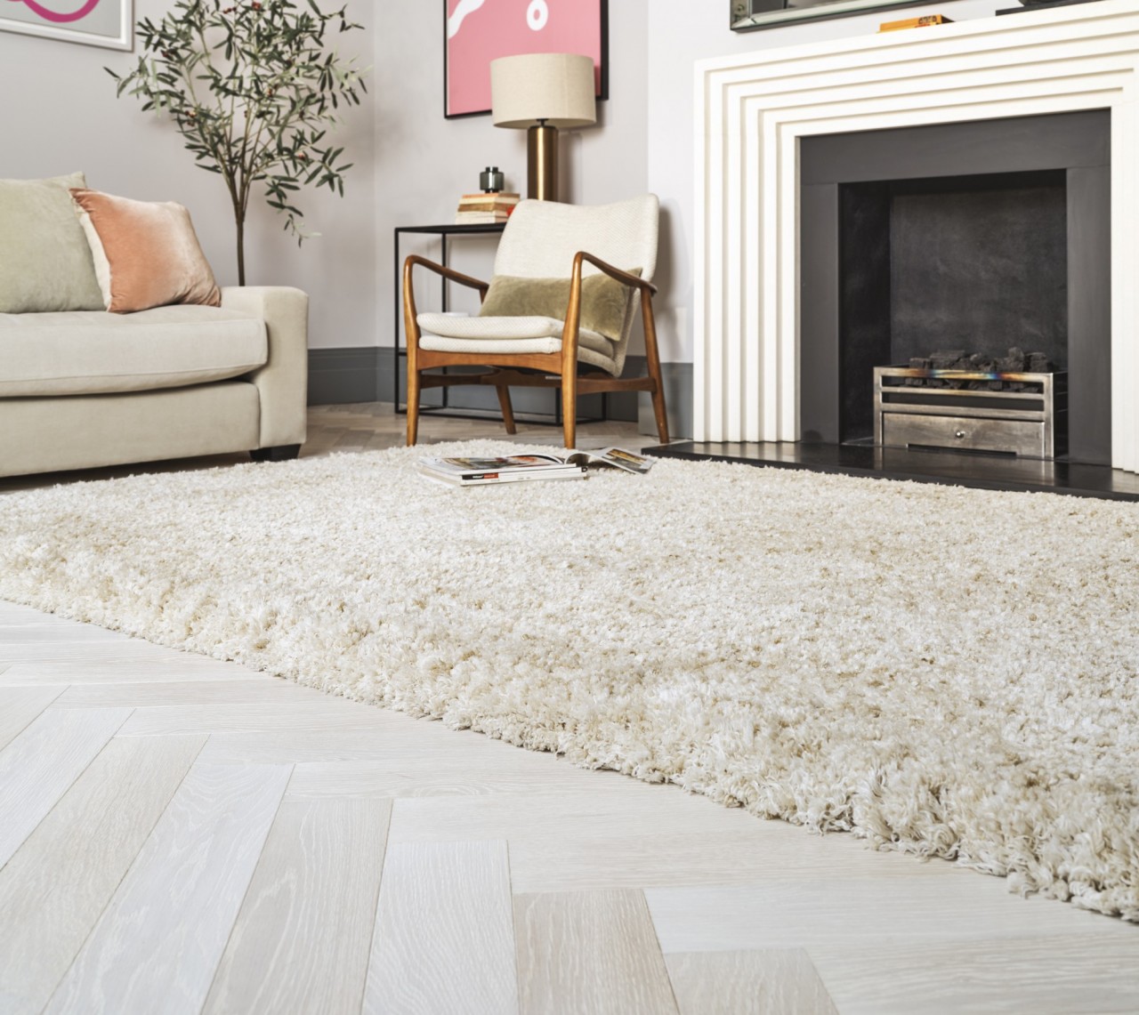 O tapete é perfeito para o seu lar. Com elegância e sofisticação, ele adiciona charme e beleza à decoração.