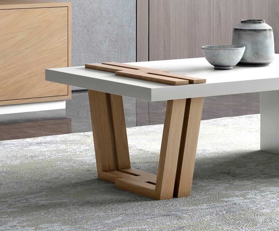 A mesa de centro Luca V é moderna e elegante, com um toque elegante. Seu acabamento em madeira de carvalho e seu design simples e sofisticado a tornam a escolha ideal para dar aquele toque especial à 