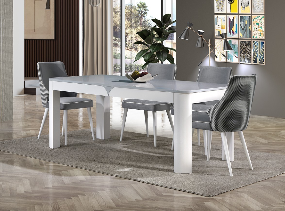 Uma mesa de jantar aconchegante para reunir a família e os amigos. O Bello tem o design perfeito para as suas refeições inesquecíveis!