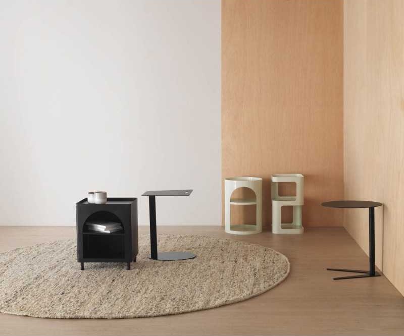 Mesa de Apoio Júlia Oval