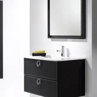 Aproveite a beleza do nosso móvel casa de banho Leder 3. Com design moderno e cores vibrantes, é a escolha perfeita para qualquer espaço.