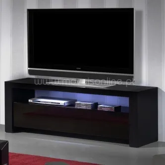 Móvel TV Phenix preto com prateleira iluminada e televisão