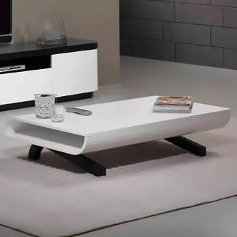 Mesa de centro Cristal 120 branca curva com pés pretos e tampo liso