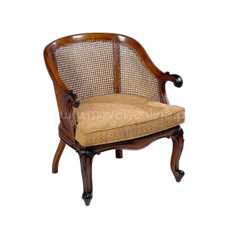 Cadeirão Brasil em madeira com encosto em palhinha e almofada bege