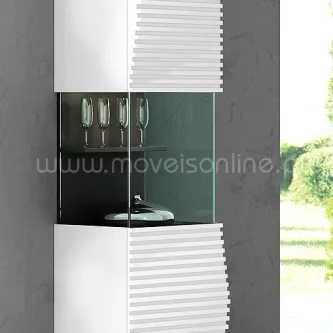 Vitrine ellipse branca de parede com vidro e iluminação LED, copos no interior