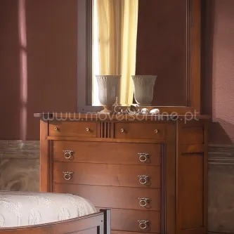 Cómoda com espelho Eureka em madeira rústica e dois vasos decorativos