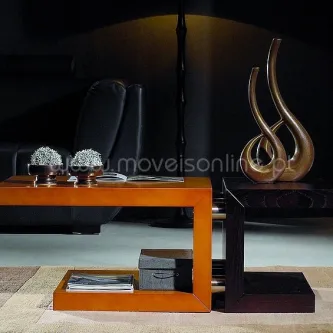 Mesa de centro Setubal em madeira lacada laranja e castanha com design geométrico em L