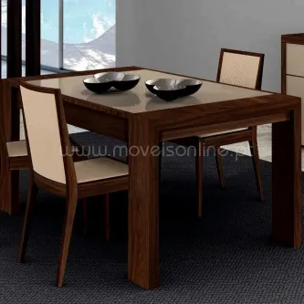 Mesa de vidro Strong retangular com armação em madeira escura, tampo claro e 4 cadeiras