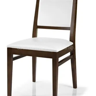 Cadeira Bia em madeira castanha com assento e encosto estofados brancos