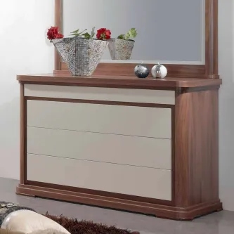 Comoda mistic em madeira com três gavetas e espelho, vasos decorativos no tampo