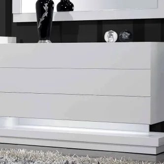 Cómoda Verona branca lacada com três gavetas e base elevada