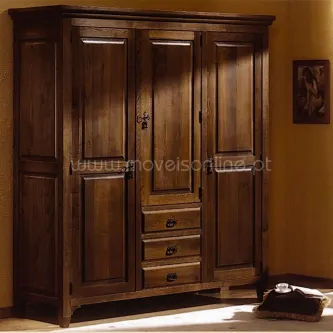 O roupeiro Linha 17 é a melhor opção para organizar o seu espaço com estilo e elegância. Com diversas divisões e compartimentos internos, mantenha tudo arrumado e à mão.