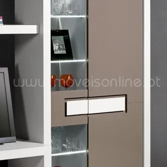 Vitrine Jupiter 2-2p com prateleiras de vidro iluminadas e gavetas