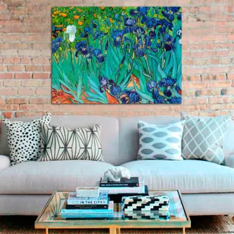 Quadro tulipas com flores azuis e verdes sobre parede de tijolo exposta