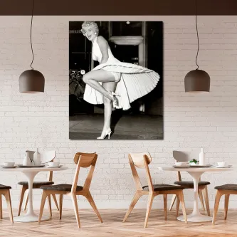 Marilyn Monroe em fotografia icónica com vestido branco esvoaçante