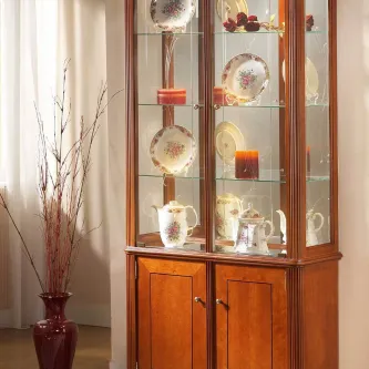 Vitrine Coreia 2p 2c em madeira com portas de vidro e loiça exposta