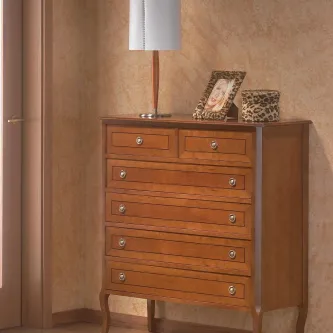 Cómoda inglesa MIG em madeira com cinco gavetas e pés torneados