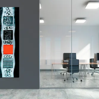 Quadro rio de figuras vertical com padrões geométricos, fundo azul e quadrado vermelho